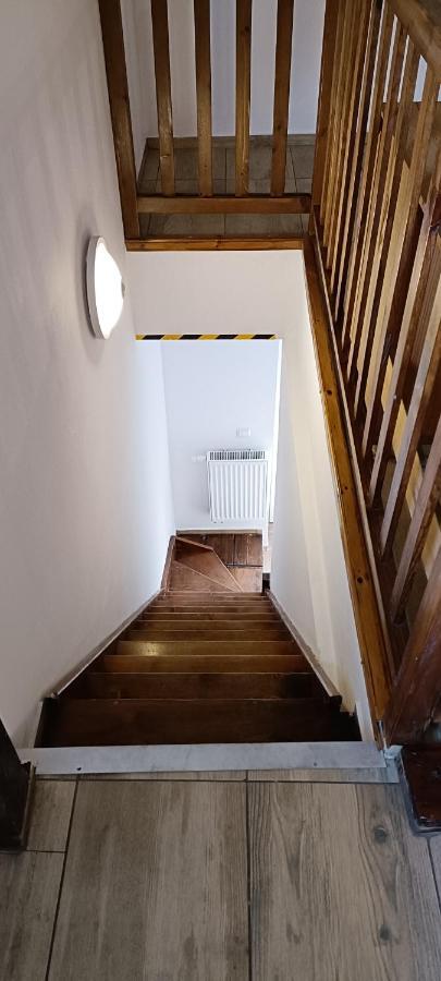 Typu Niepodleglosci Apartment *